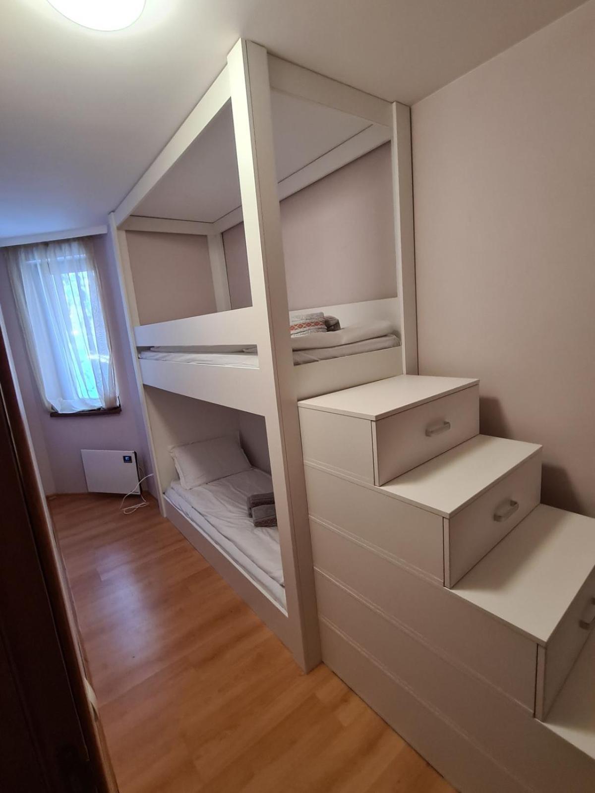 בורובץ Forest Apartment/ Villa Park מראה חיצוני תמונה
